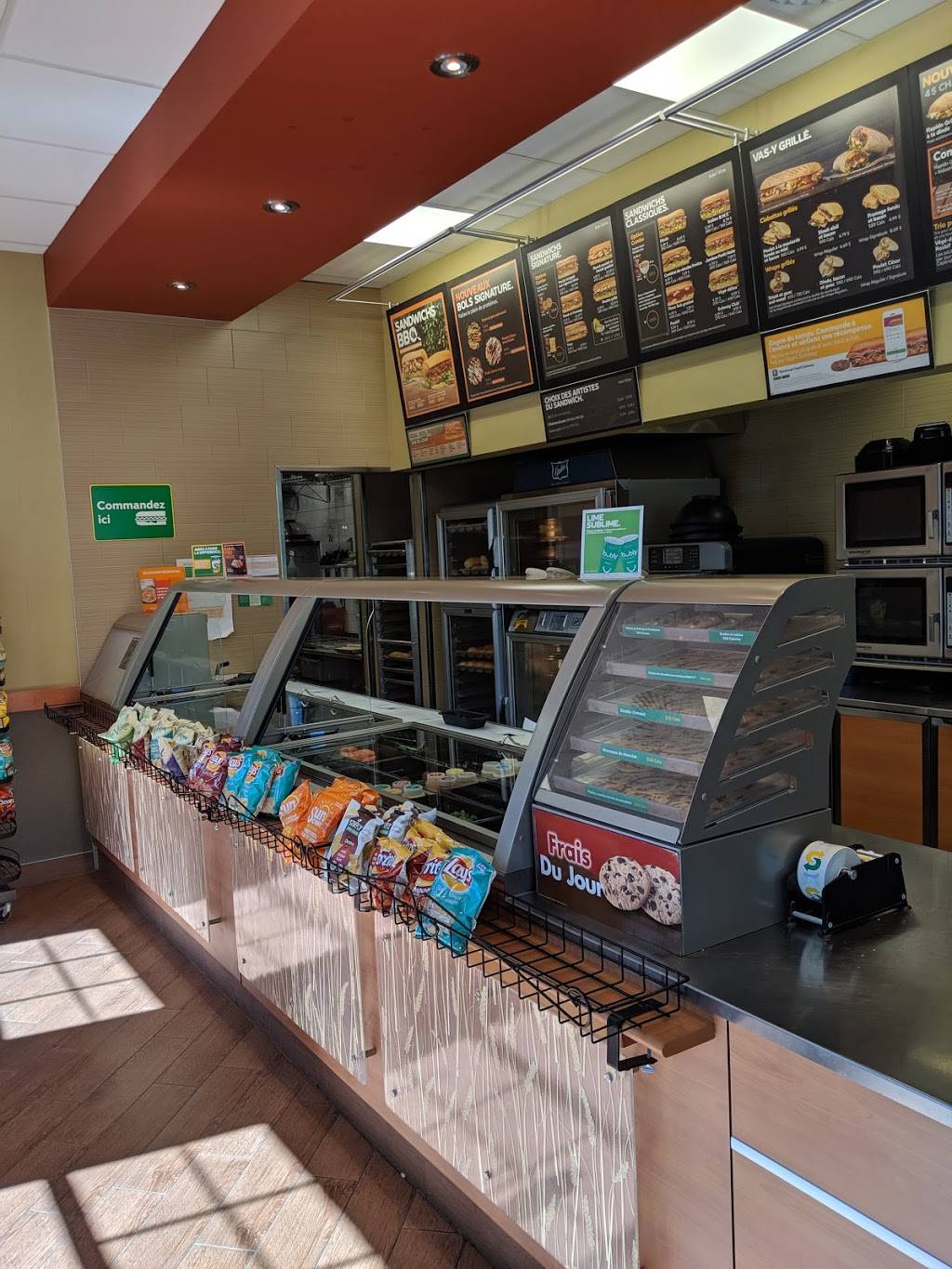 Subway | restaurant | 1025 Boulevard du Lac, Lac-Beauport, QC G3B 0X1, Canada | 4183162838 OR +1 418-316-2838
