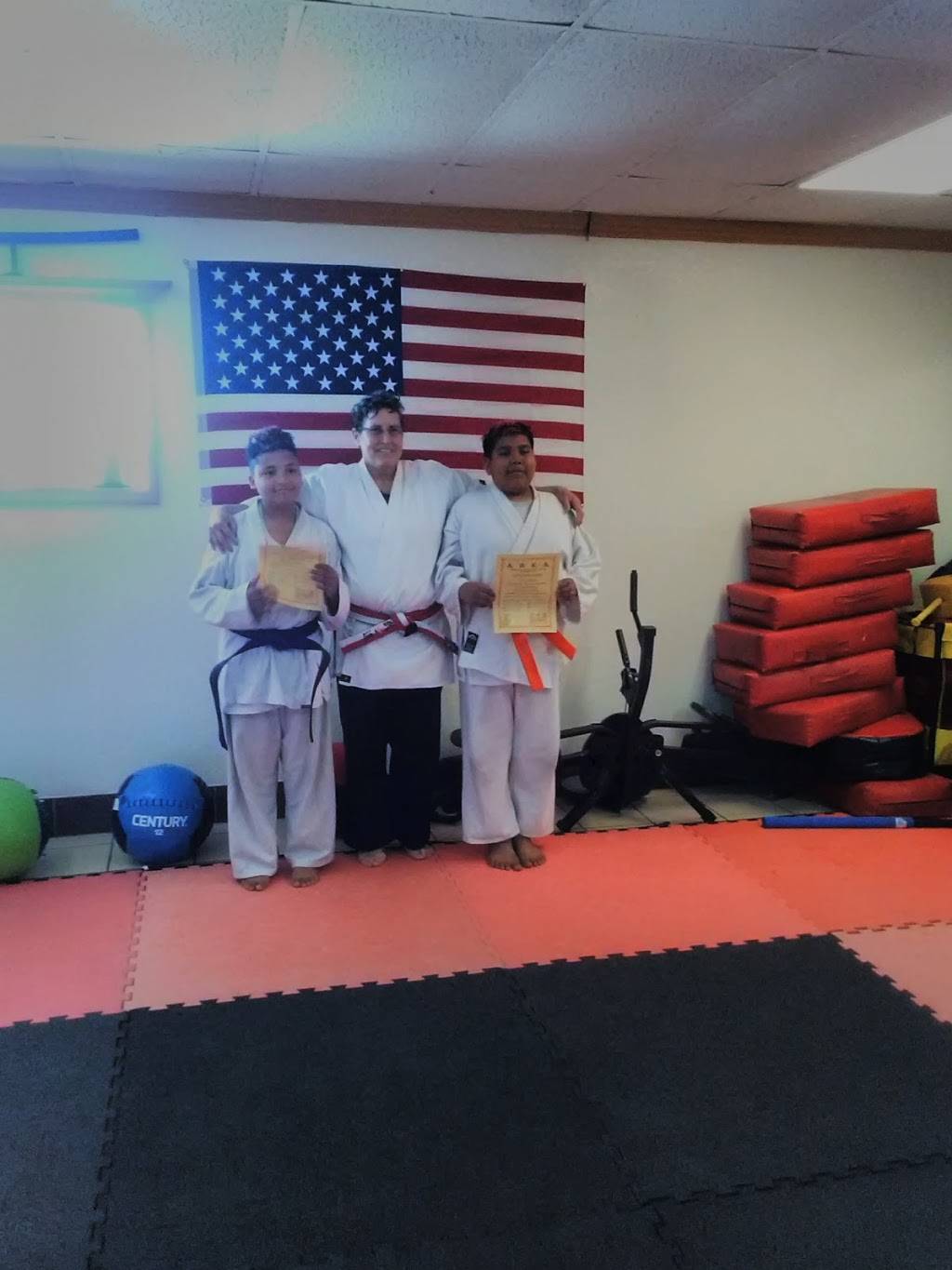 Nanas Kitchen | restaurant | 2124 SW Lee Blvd, Lawton, OK 73501, USA | 5806992828 OR +1 580-699-2828