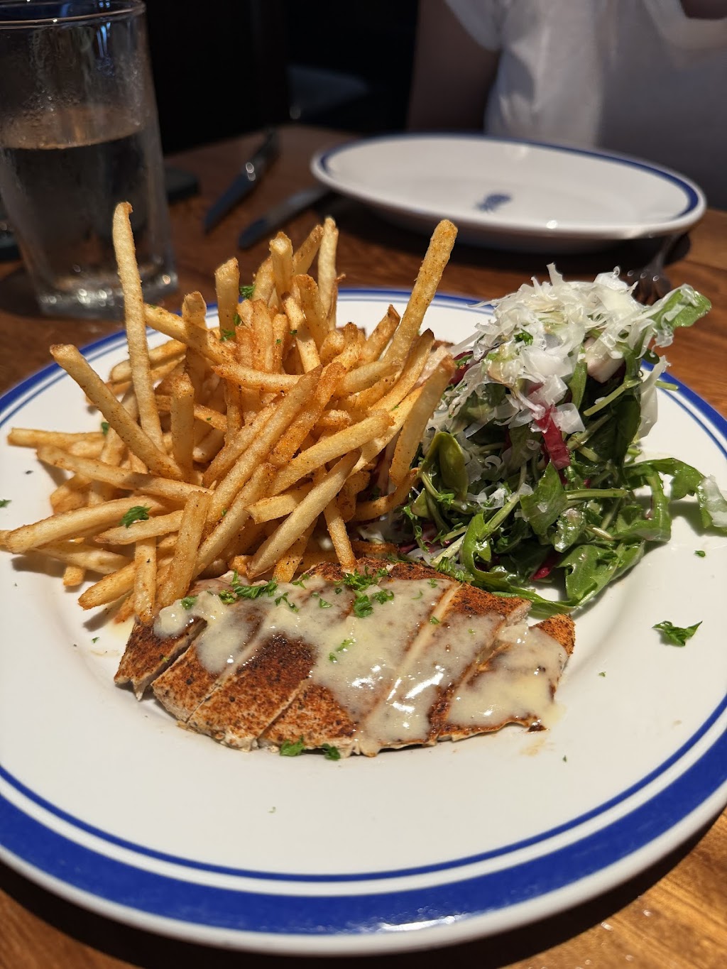 Hudson House | restaurant | 1964 W Gray St, Houston, TX 77019, USA | 8326483210 OR +1 832-648-3210