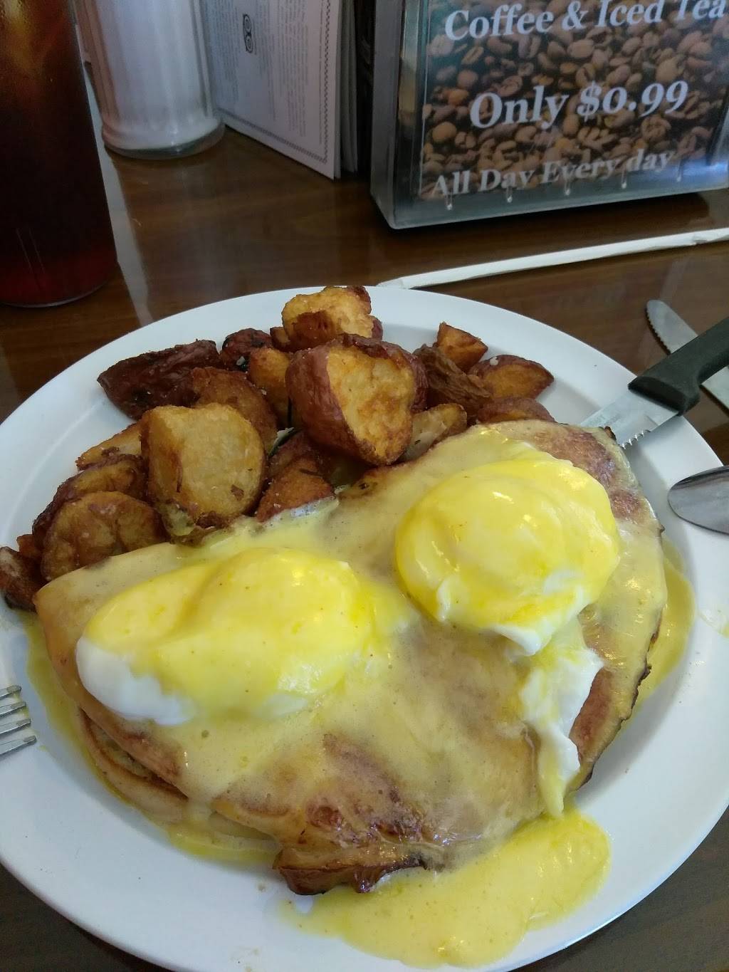 Daybreak Diner | restaurant | 3335 Curry Ford Rd, Orlando, FL 32806, USA | 4078988338 OR +1 407-898-8338