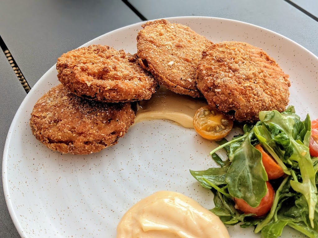 Golden Owl Tavern | restaurant | 9041 Robert D. Snyder Rd, Charlotte, NC 28262, USA | 7044170400 OR +1 704-417-0400