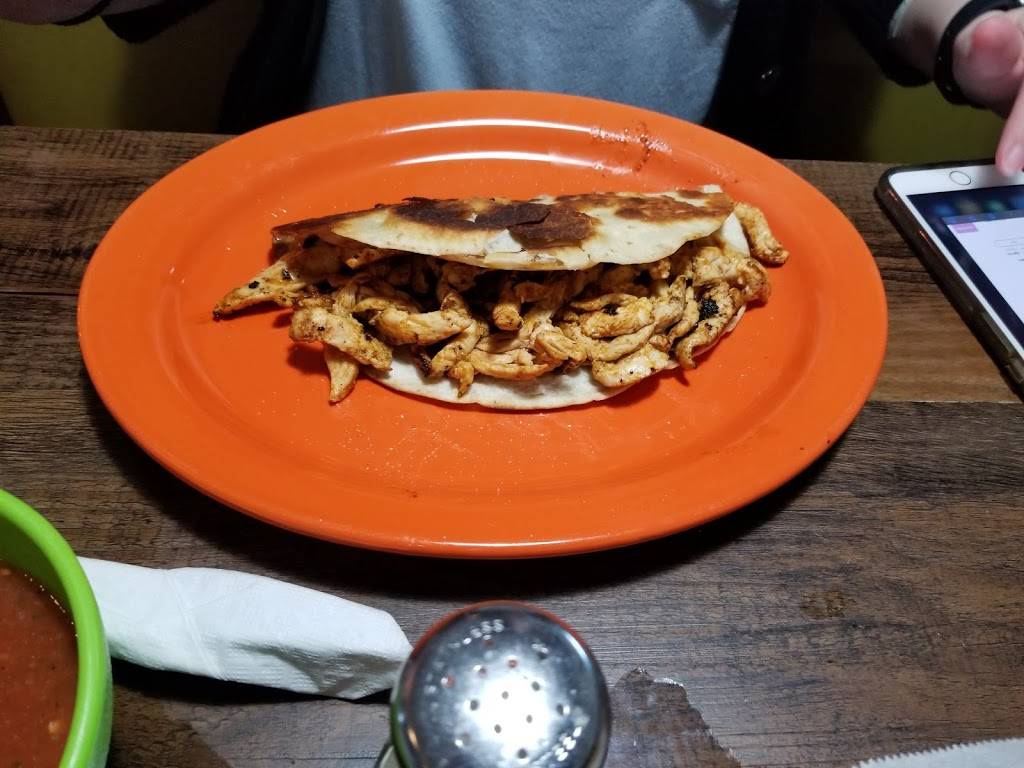 El Toro Bar & Grill | restaurant | 1006 Memorial Blvd, Murfreesboro, TN 37129, USA | 6155465150 OR +1 615-546-5150