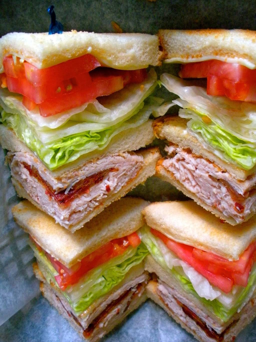 West Goshen Deli & Restaurant | restaurant | 105 Westtown Rd, West Chester, PA 19382, USA | 6106963460 OR +1 610-696-3460