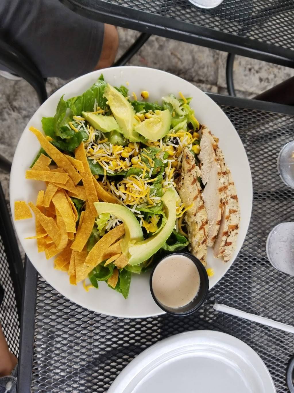 Ocean One Bar & Grille | restaurant | 777 E Atlantic Ave, Delray Beach, FL 33483, USA | 5612707373 OR +1 561-270-7373