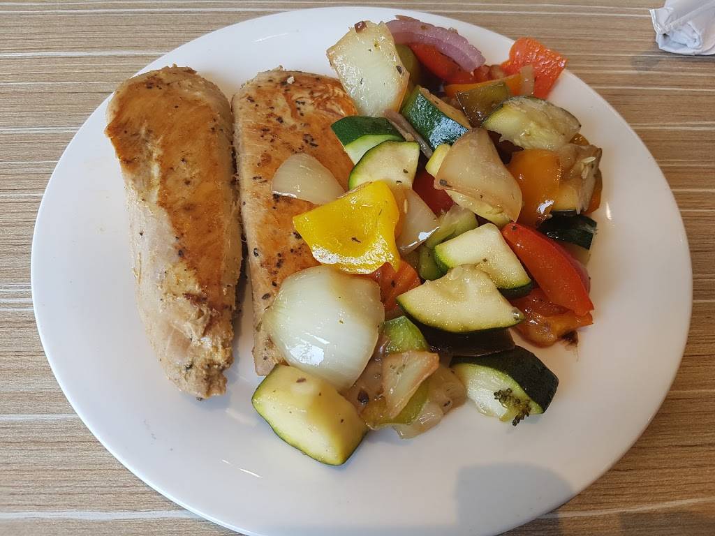 Samis Kitchen | restaurant | 1801 Britannia Rd E, Mississauga, ON L4W 1S6, Canada | 9056707565 OR +1 905-670-7565