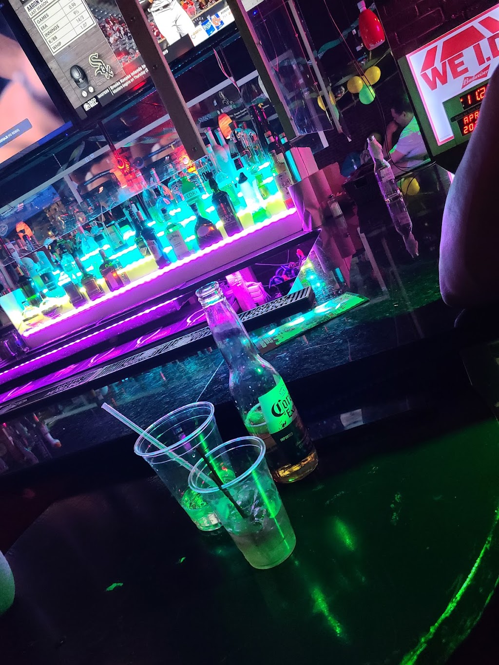 La Gran Manzana | restaurant | 22 Central Square, Boston, MA 02128, USA | 6174185728 OR +1 617-418-5728