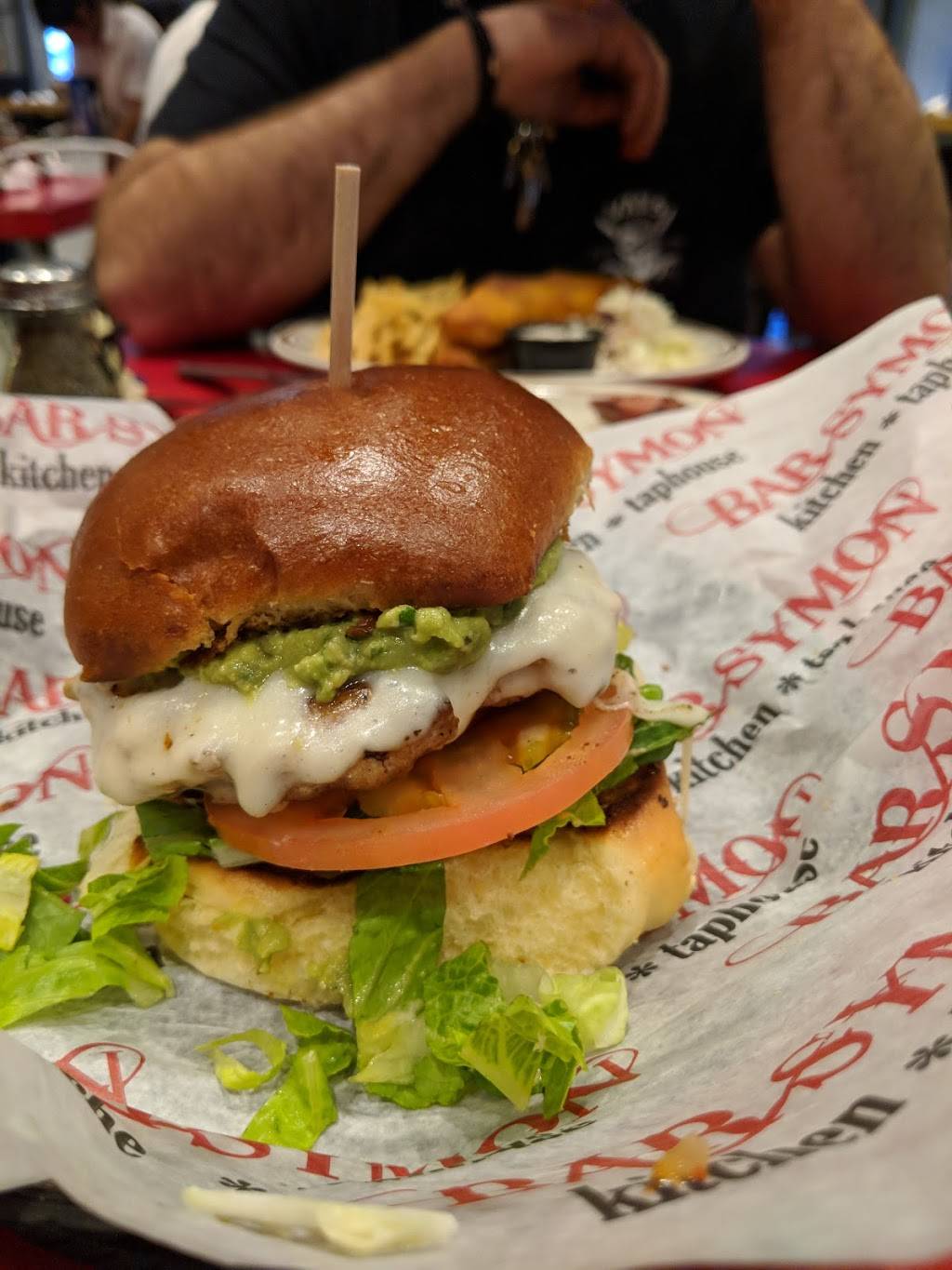 Bar Symon | restaurant | 1000 Airport Blvd, Coraopolis, PA 15108, USA | 4124725067 OR +1 412-472-5067