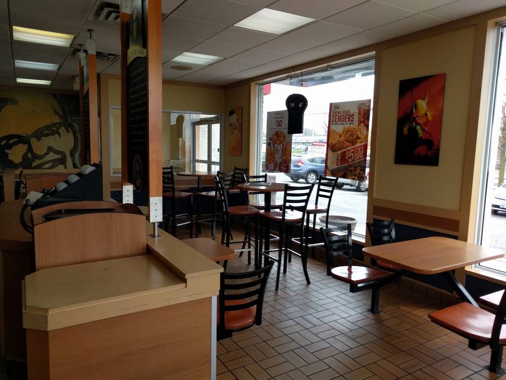 KFC | meal delivery | 475 Hazeldean Rd, Kanata, ON K2L 1V1, Canada | 6138364011 OR +1 613-836-4011