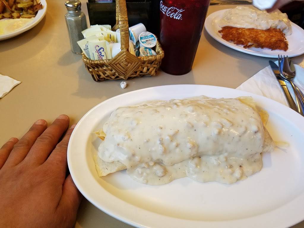 Dads Place | restaurant | 1104 3rd St, Three Rivers, MI 49093, USA | 2692797175 OR +1 269-279-7175