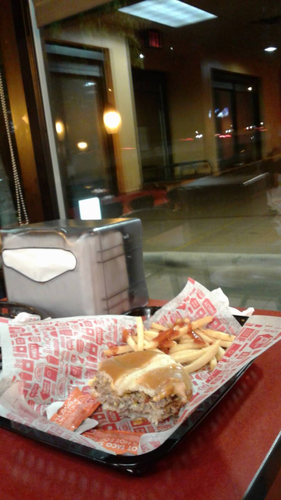 Jack in the Box | restaurant | 3308 SE Loop 820, Fort Worth, TX 76140, USA | 8175516367 OR +1 817-551-6367