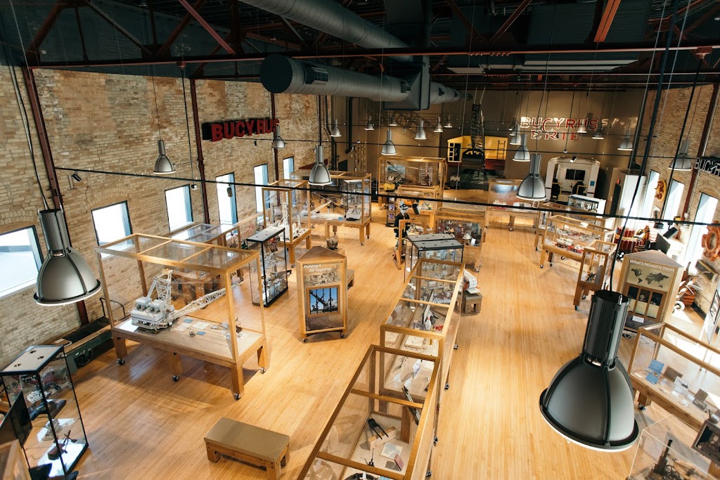 Bucyrus Club | restaurant | 1919 12th Ave, South Milwaukee, WI 53172, USA | 4142944808 OR +1 414-294-4808