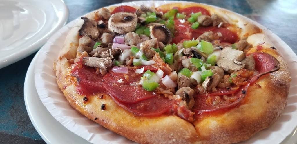 Victorios Oyster Bar & Grille | restaurant | 464 S Hunt Club Blvd, Apopka, FL 32703, USA | 4076822555 OR +1 407-682-2555