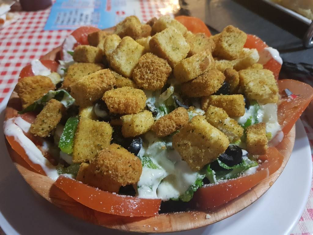 Pizza Club | restaurant | Calle Novena 818, Colas Delmatamoros, 22204 Tijuana, B.C., Mexico | 016646297156 OR +52 664 629 7156