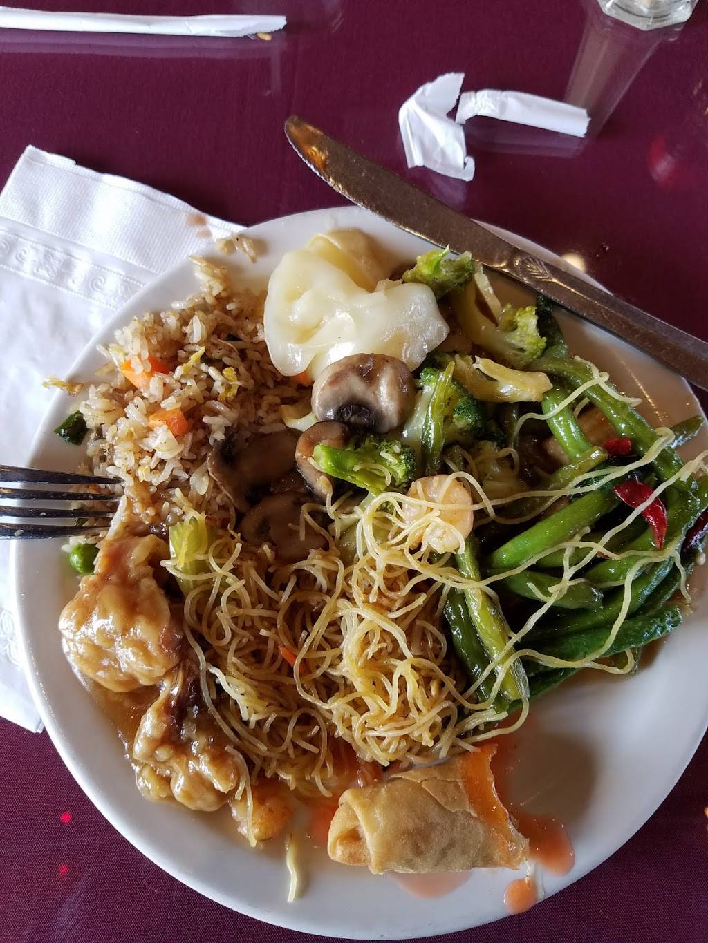 Genghis Khan Chinese Restaurant | restaurant | 725 N Mayfair Rd, Wauwatosa, WI 53226, USA | 4147745540 OR +1 414-774-5540