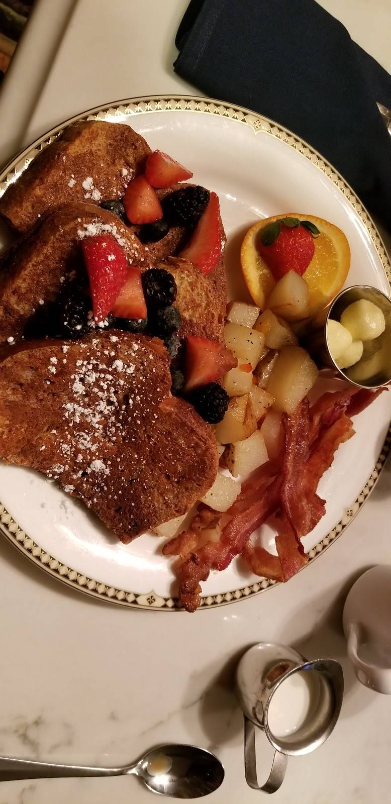 Treaty of Paris Restaurant | restaurant | 16 Church Cir, Annapolis, MD 21401, USA | 4102166340 OR +1 410-216-6340