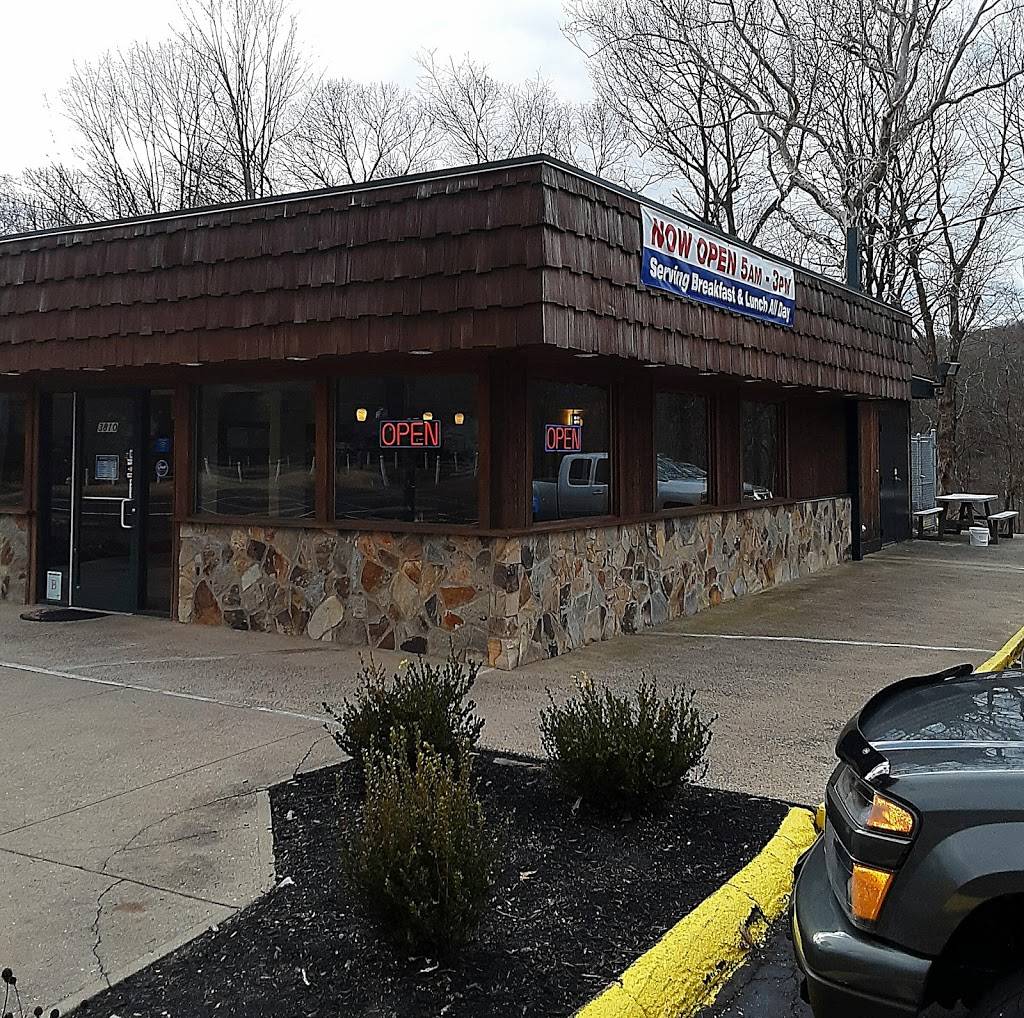 Route Ten Restaurant | restaurant | 3810 Whitney Ave, Hamden, CT 06518, USA | 2036919990 OR +1 203-691-9990