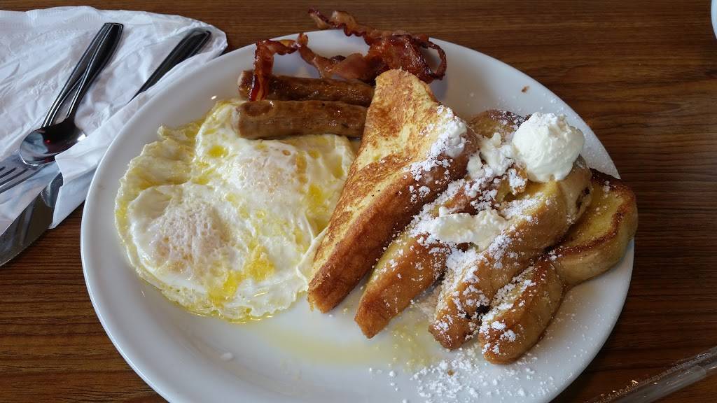 Dennys | restaurant | 2701 E Grand River Ave, East Lansing, MI 48823, USA | 5173510421 OR +1 517-351-0421