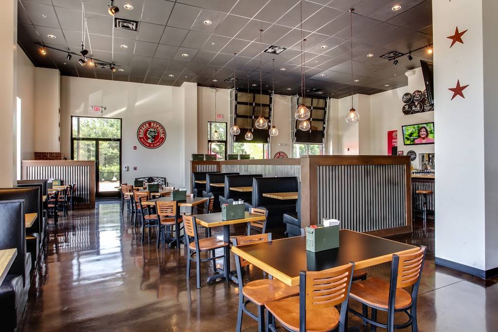 Burger Republic | restaurant | 6900 Lenox Village Dr #22, Nashville, TN 37211, USA | 6154994428 OR +1 615-499-4428