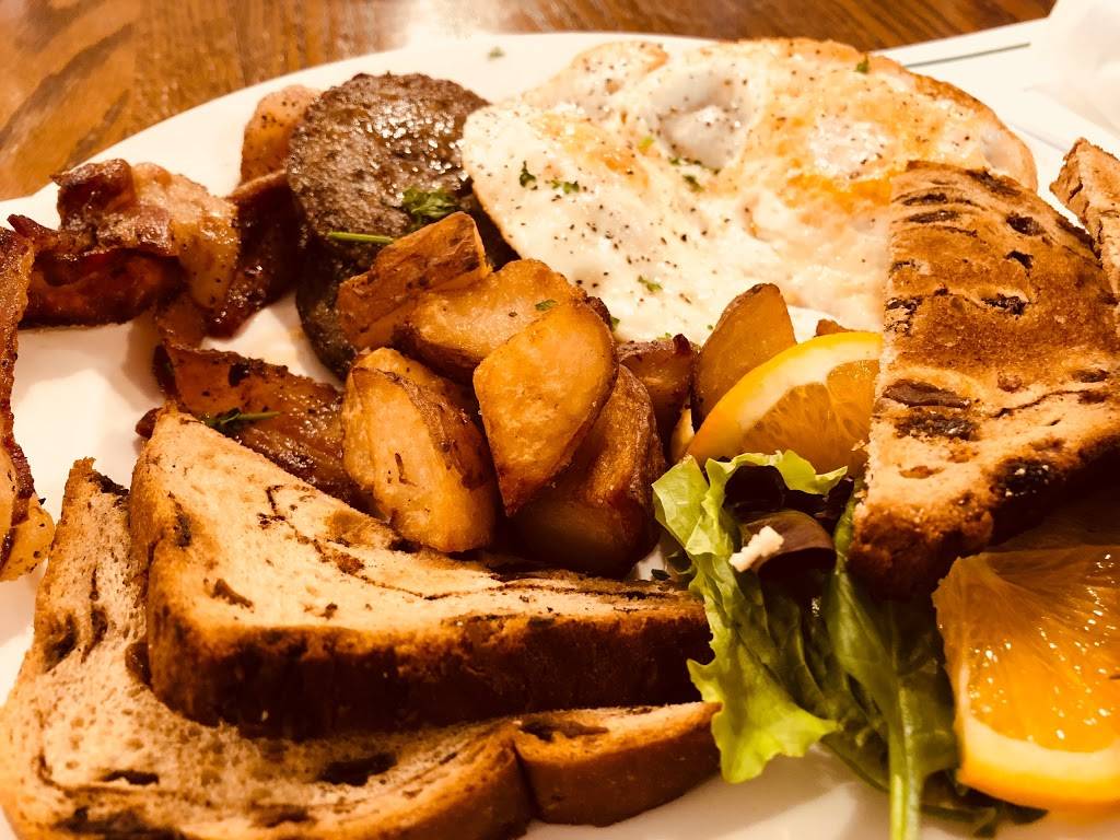 The Bistro At Acorn Hill | restaurant | 2134 Old Forest Rd, Lynchburg, VA 24501, USA | 4345281600 OR +1 434-528-1600