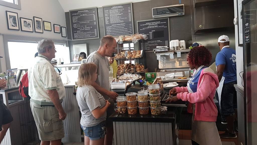 Goldbergs Famous Bagels | bakery | 2101 Montauk Hwy, Amagansett, NY 11930, USA | 6312675552 OR +1 631-267-5552