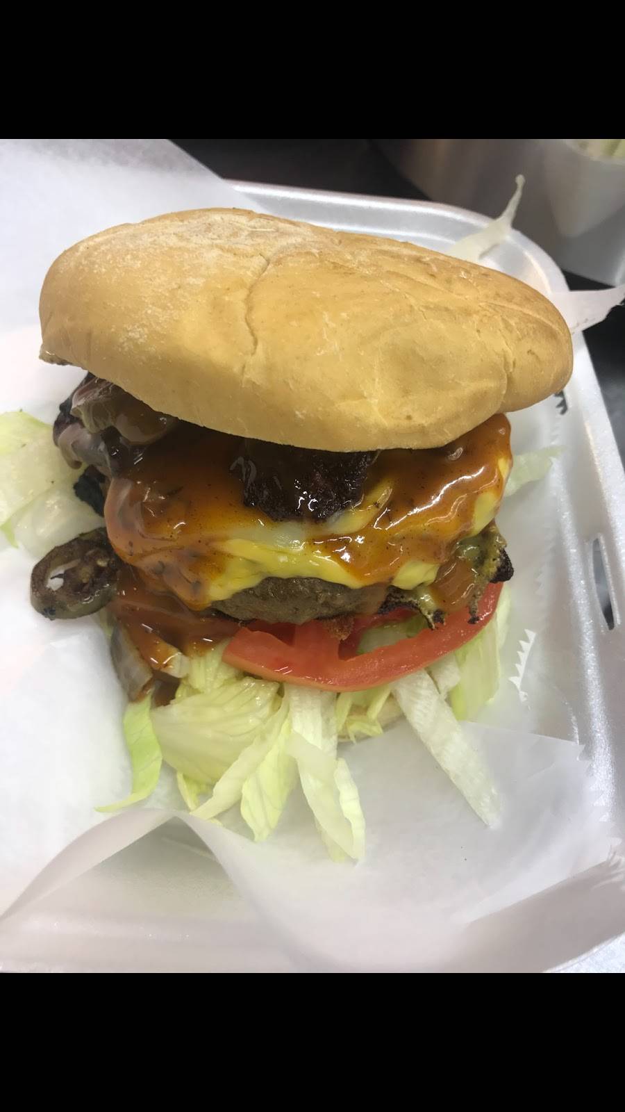 Hook Fish & Chicken | restaurant | 5701 N Australian Ave, Riviera Beach, FL 33407, USA | 5618556385 OR +1 561-855-6385