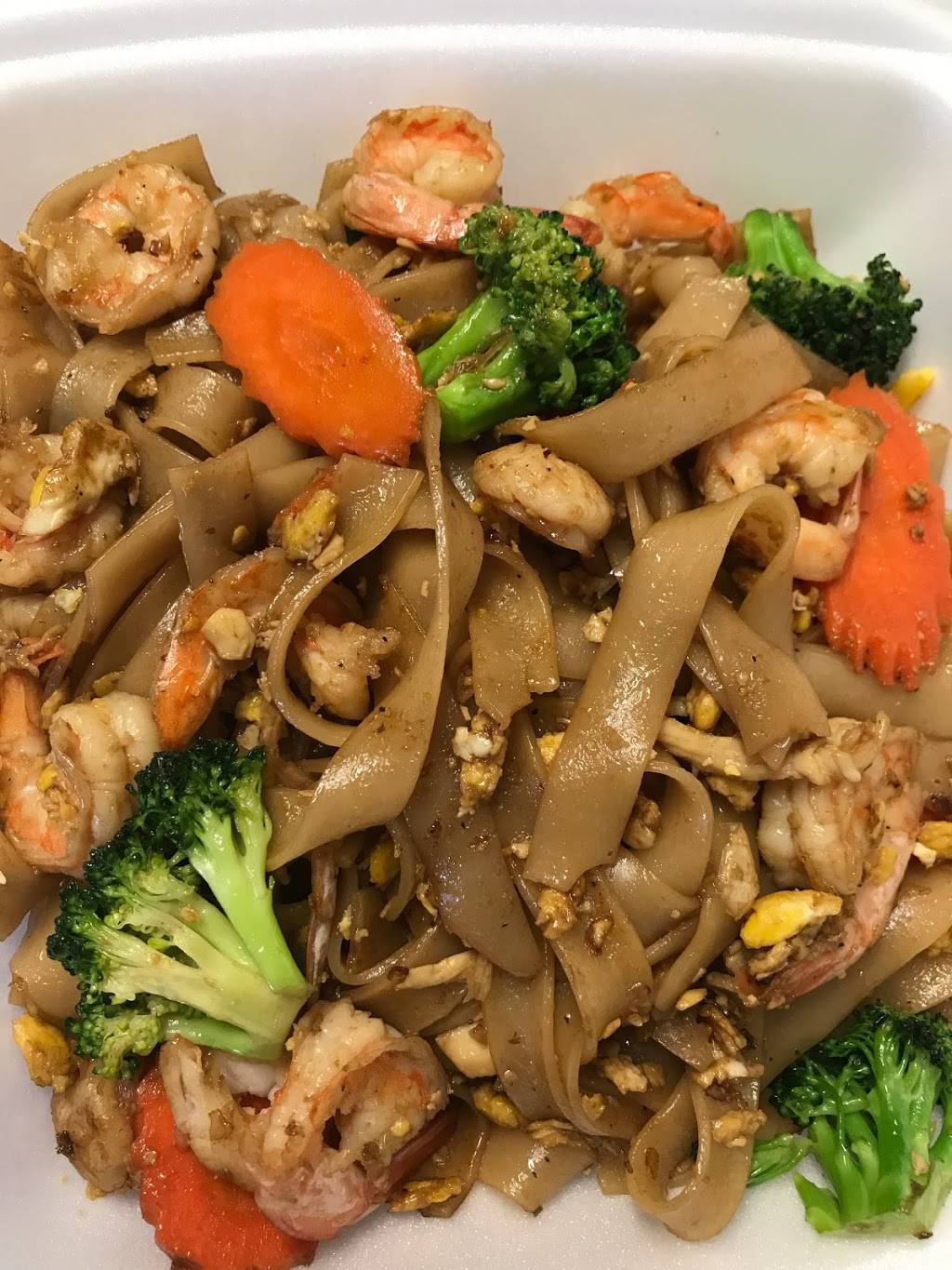 Bee’s Style: Egg Rolls & Fried Rice | restaurant | 492 W Lafayette St, Fayetteville, AR 72701, USA | 4794669060 OR +1 479-466-9060