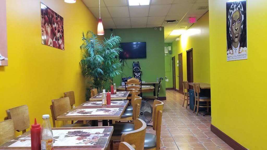 Chellys Jamaican Restaurant | restaurant | 9160 W Commercial Blvd, Sunrise, FL 33351, USA | 9545865077 OR +1 954-586-5077