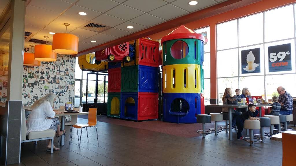 McDonalds | cafe | 719 E Thunderbird Rd, Phoenix, AZ 85020, USA | 6028668575 OR +1 602-866-8575