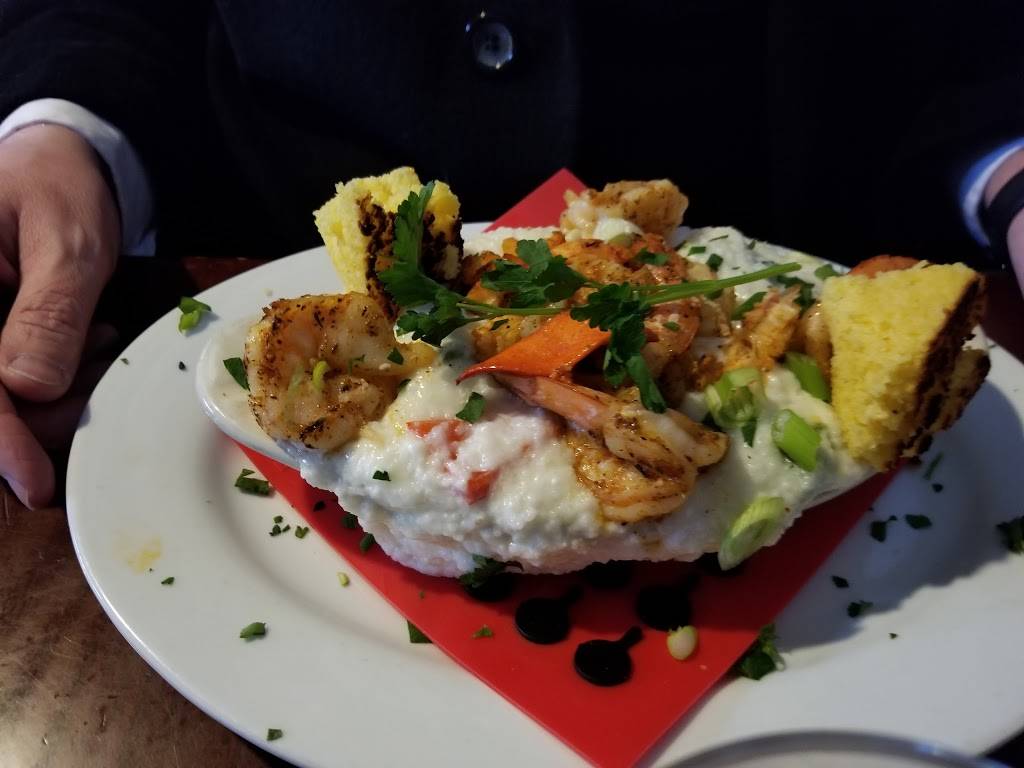 The Hideaway Kitchen & Bar | restaurant | 30 Grove St, Ridgefield, CT 06877, USA | 2034387676 OR +1 203-438-7676