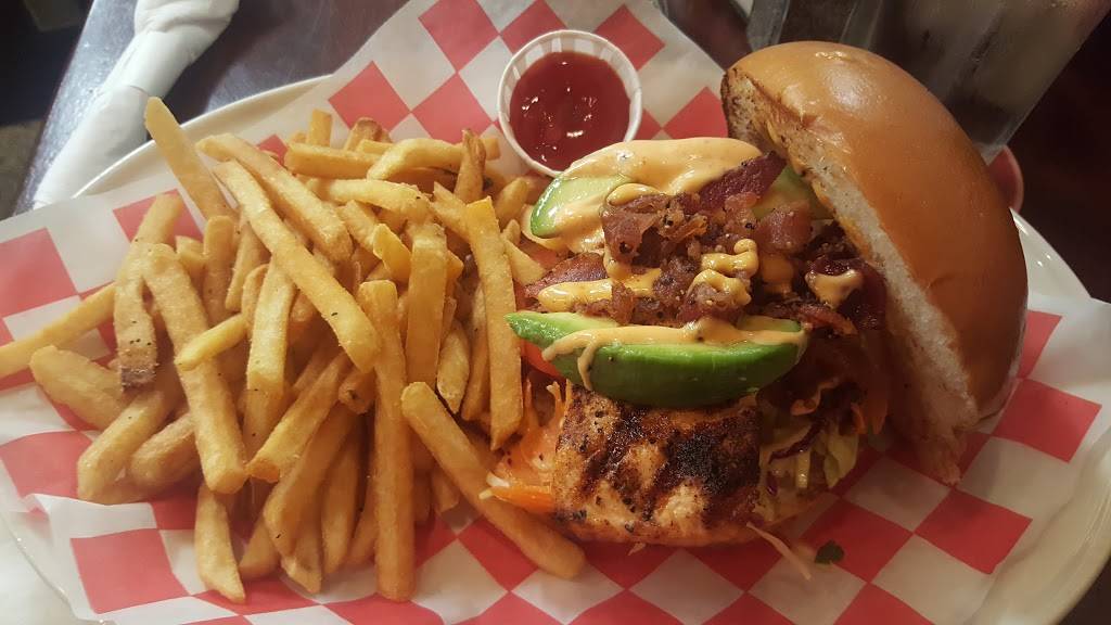 Pappadeaux Seafood Kitchen | restaurant | William P. Hobby Airport (HOU), 7800 Airport Blvd Space C11, Houston, TX 77061, USA | 7138477622 OR +1 713-847-7622