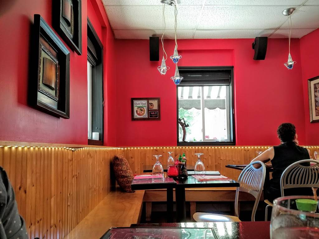 Noodles 102 | restaurant | 102 Ives St, Providence, RI 02906, USA | 4013835004 OR +1 401-383-5004