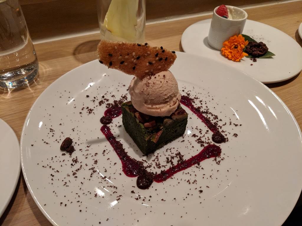 Umi | restaurant | Two Buckhead Plaza, 3050 Peachtreet St NW, Atlanta, GA 30305, USA | 4048410040 OR +1 404-841-0040