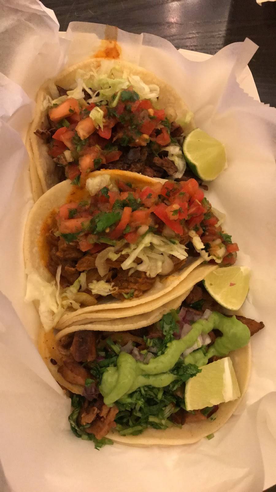 Annas Taqueria | restaurant | 1412 Beacon St #1, Brookline, MA 02446, USA | 6177397300 OR +1 617-739-7300