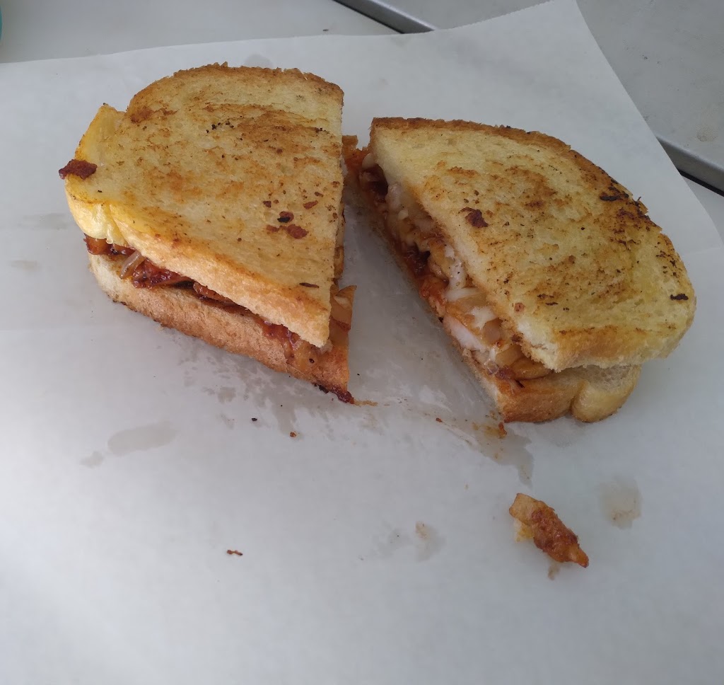 Brooklyns Grill | meal takeaway | parking lot, 11851 W Marana Rd, Marana, AZ 85653, USA | 5205514389 OR +1 520-551-4389