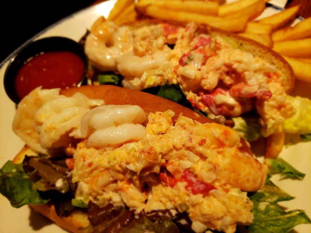 Red Lobster | restaurant | 2255 South Rd, Poughkeepsie, NY 12601, USA | 8454624301 OR +1 845-462-4301