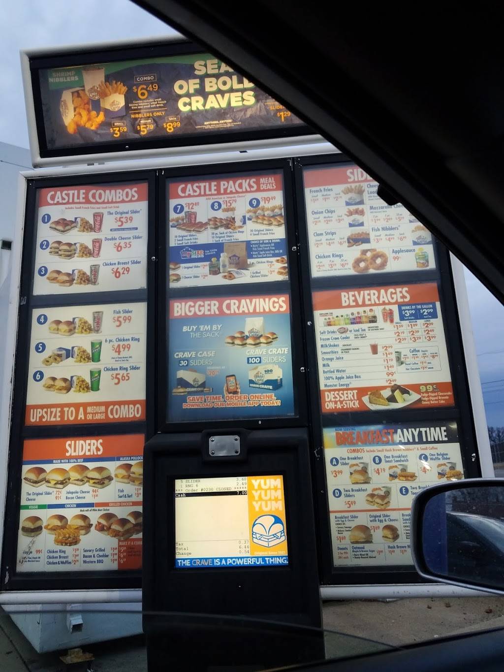 White Castle | restaurant | 20409 James Couzens Fwy, Detroit, MI 48235, USA | 3132724006 OR +1 313-272-4006