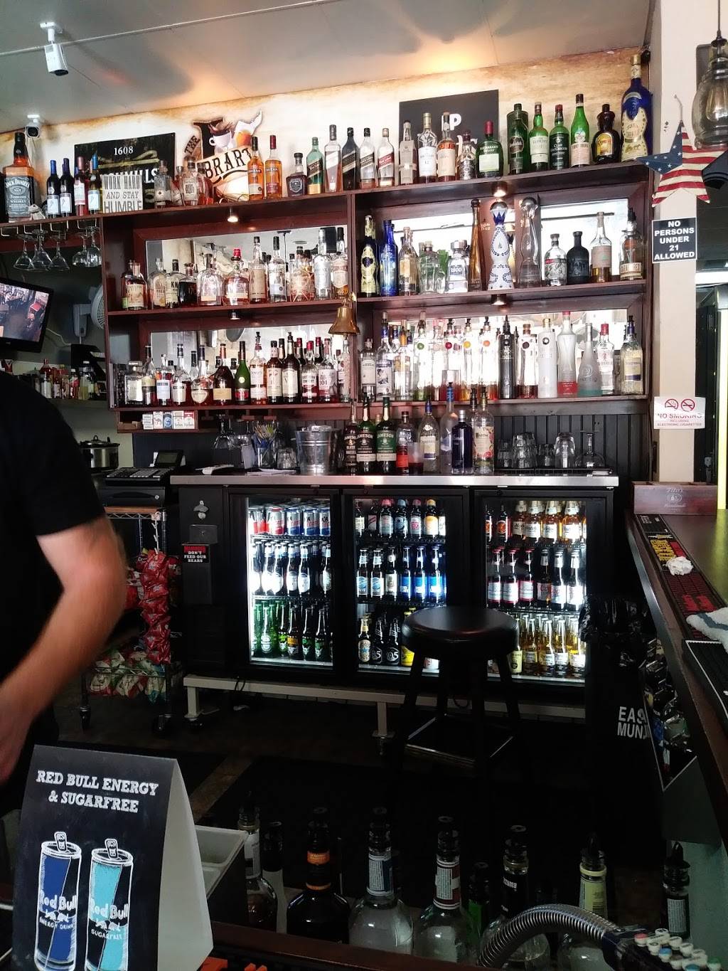 The Library, Downtown Bakersfield | restaurant | 1718 Chester Ave, Bakersfield, CA 93301, USA | 6614930516 OR +1 661-493-0516