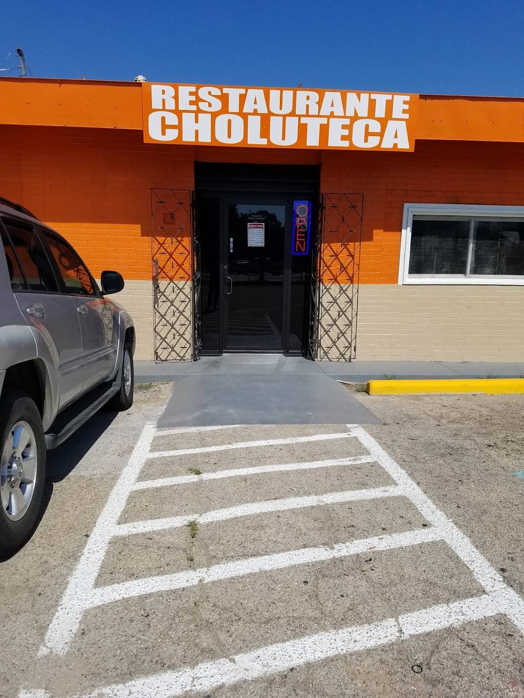 Restaurante Choluteca | restaurant | 2803 Azle Ave, Fort Worth, TX 76106, USA | 8174209607 OR +1 817-420-9607