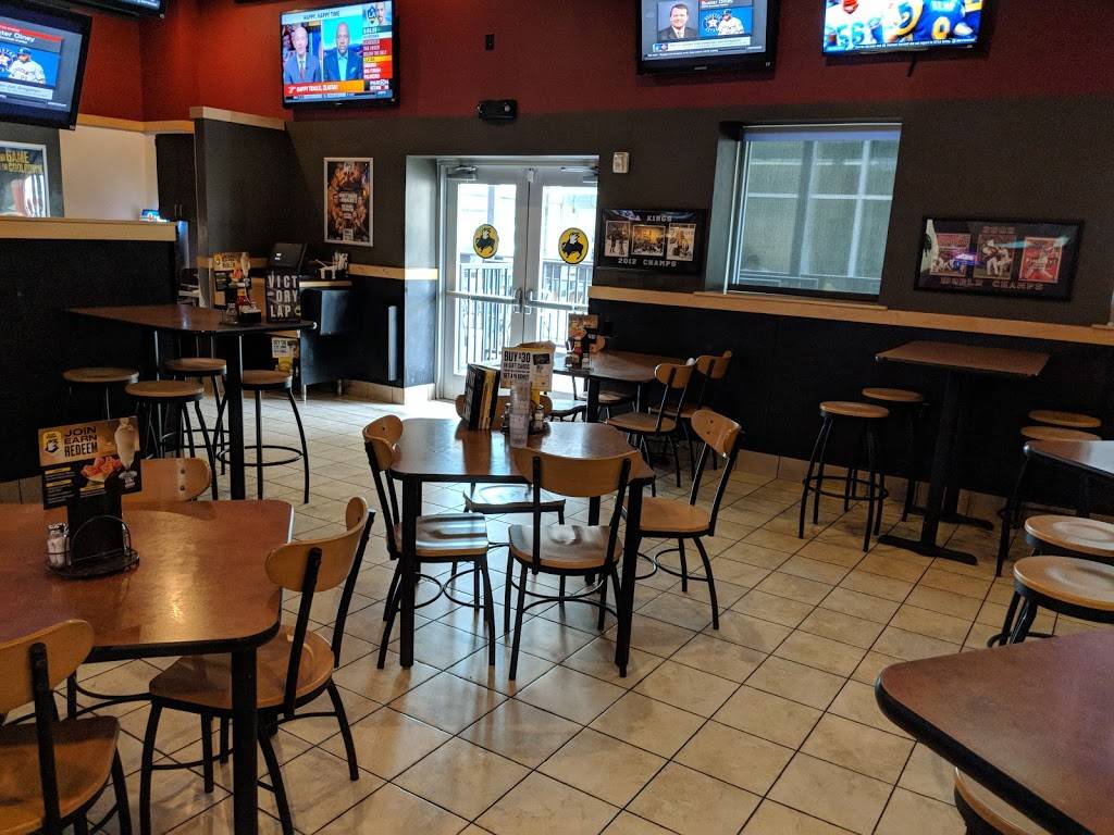 Buffalo Wild Wings | restaurant | 6314 E Pacific Coast Hwy, Long Beach, CA 90803, USA | 5624933458 OR +1 562-493-3458