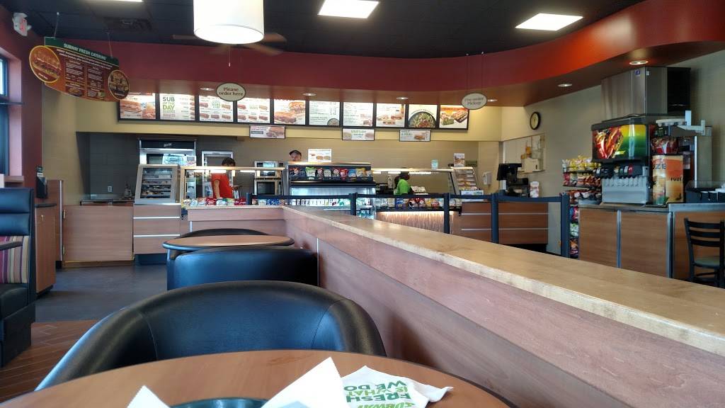Subway | restaurant | 308 S Michigan Ave, Saginaw, MI 48602, USA | 9897970099 OR +1 989-797-0099