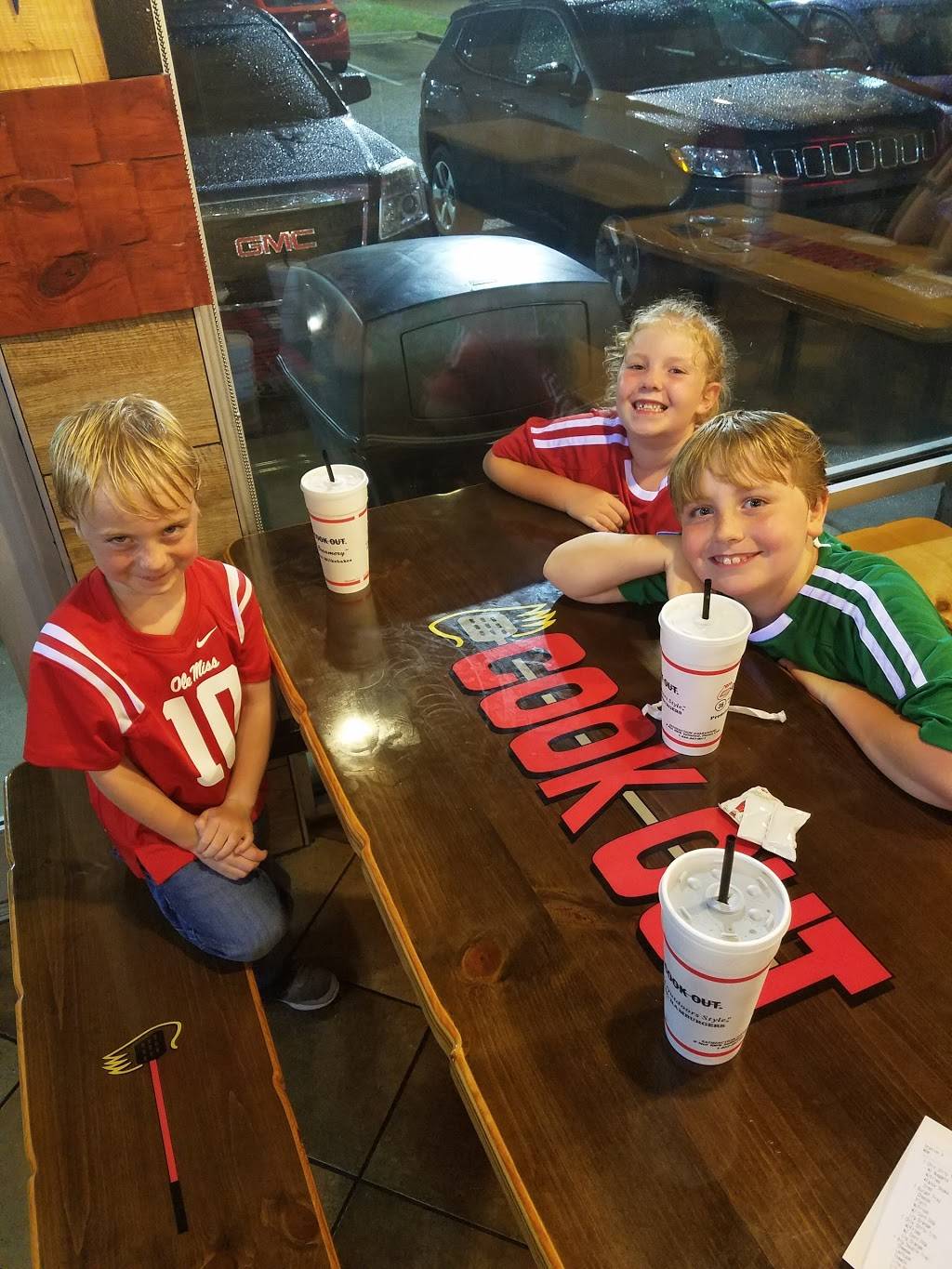 Cook Out | restaurant | 2195 Jackson Ave W, Oxford, MS 38655, USA | 6622811152 OR +1 662-281-1152