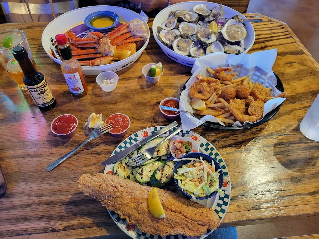 Shuck Me | restaurant | 311 N Elm St, Denton, TX 76201, USA | 9402181559 OR +1 940-218-1559