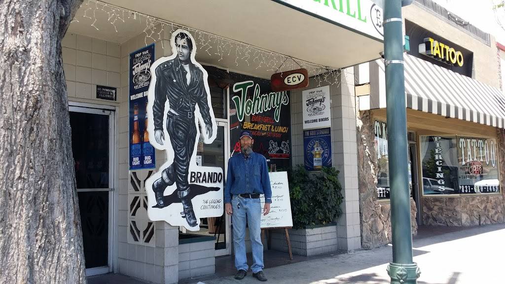 Johnnys Bar & Grill | restaurant | 526 San Benito St, Hollister, CA 95023, USA | 8316373683 OR +1 831-637-3683