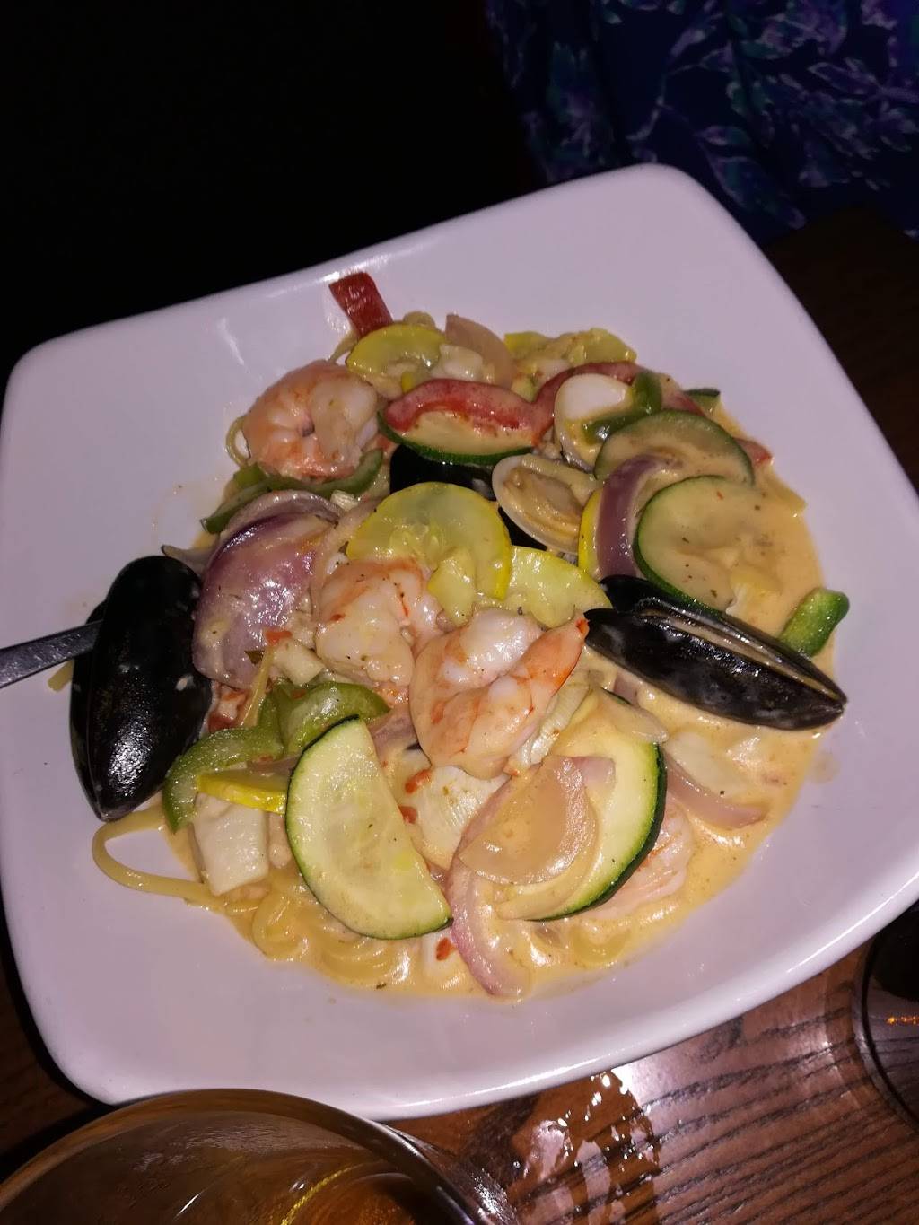 Frankies Italian Restaurant | restaurant | 1131 N Dupont Hwy, Dover, DE 19901, USA | 3028573775 OR +1 302-857-3775