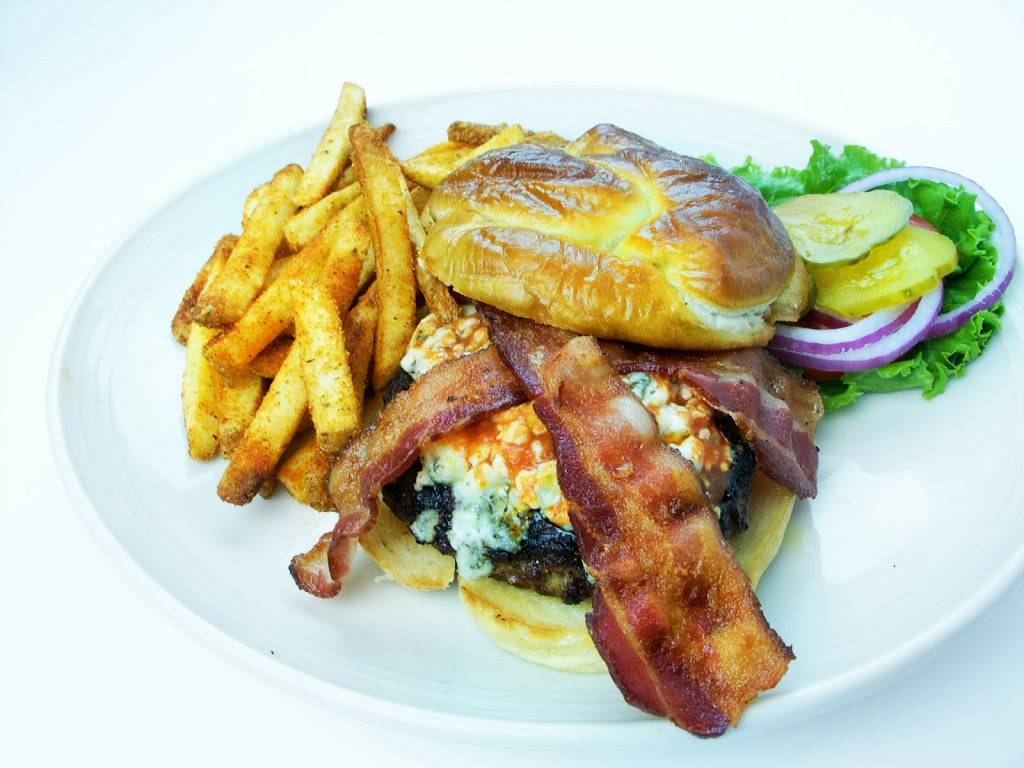 Village Draft House | restaurant | 428 Daniels St, Raleigh, NC 27605, USA | 9198331373 OR +1 919-833-1373