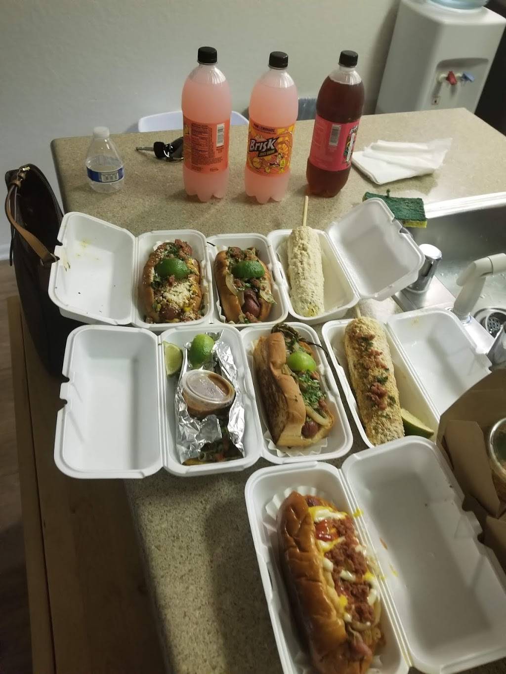 Dirt Dog Inc. | restaurant | 2528 S Figueroa St, Los Angeles, CA 90007, USA | 2137491813 OR +1 213-749-1813