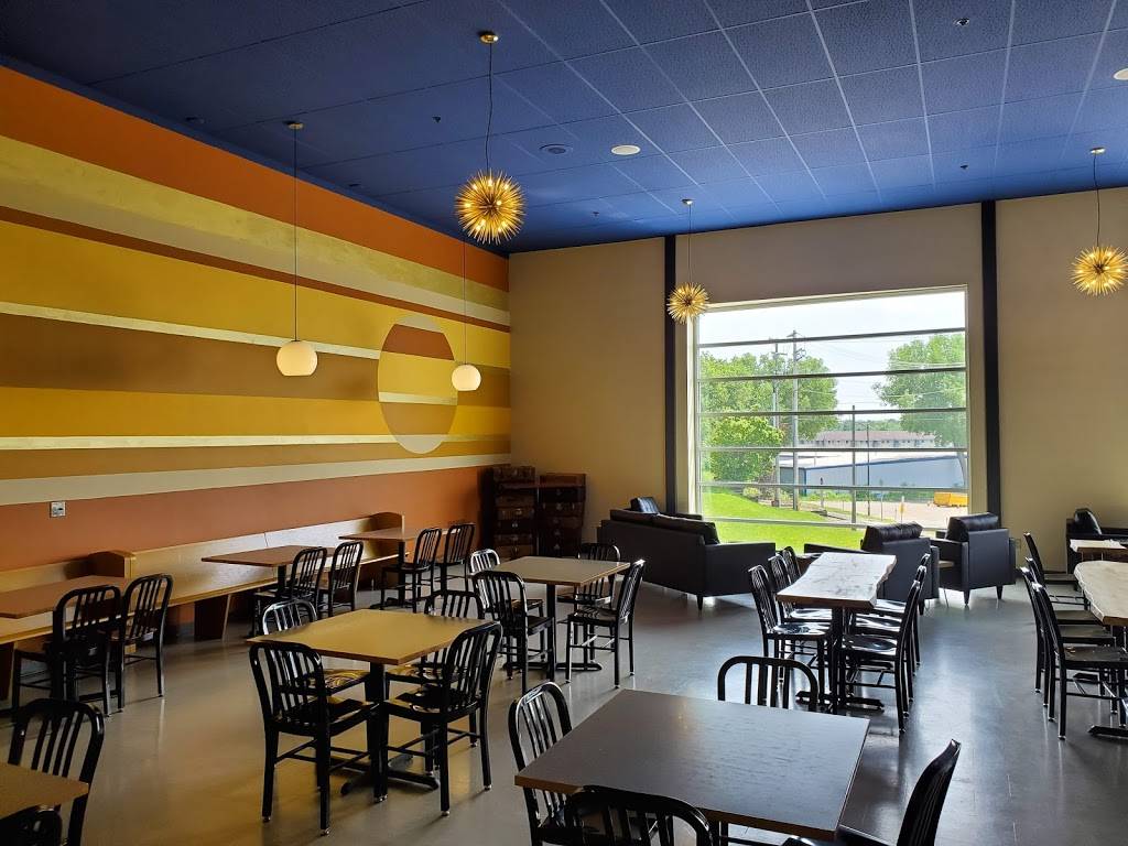 Whitewater Music Hall | cafe | 130 N 1st Ave St, Wausau, WI 54403, USA | 7152983202 OR +1 715-298-3202