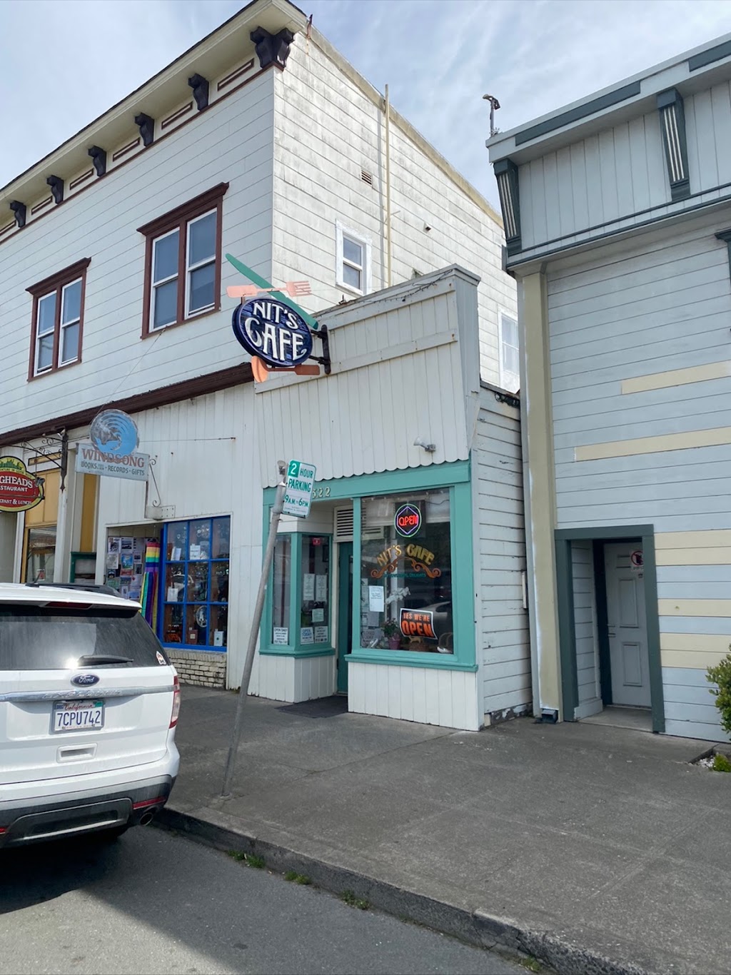 Nits Cafe | restaurant | 322 N Main St, Fort Bragg, CA 95437, USA | 7079647187 OR +1 707-964-7187