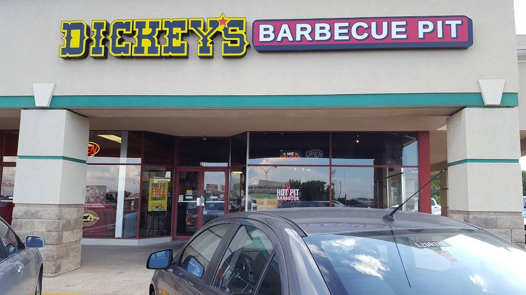 Dickeys Barbecue Pit | restaurant | 5900 Bosque Blvd, Waco, TX 76710, USA | 2547511232 OR +1 254-751-1232