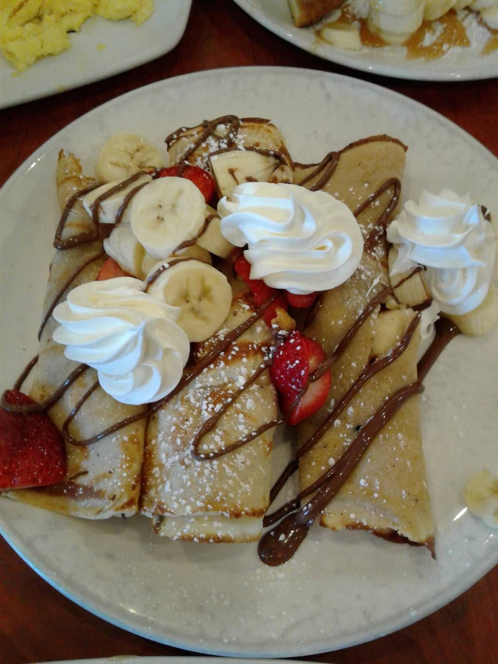 The Broken Yolk Cafe | restaurant | 78430 CA-111, La Quinta, CA 92253, USA | 7607779655 OR +1 760-777-9655